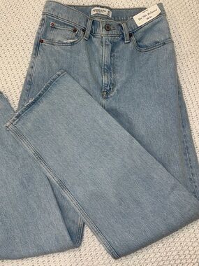 ‘90s Relaxed High Rise Jeans